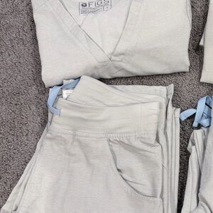 Figs Space Gray Scrub Set